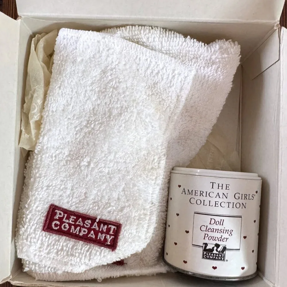 PLEASANT COMPANY American Girl Doll Care Kit Cleansing Powder Face Cloth Towel